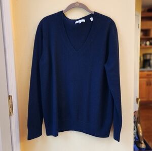 Vince Navy Blue Cashmere V-Neck Sweater Women's Size Medium Warm Sweater